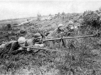 Советские бронебойщики на острове Шумшу в ходе Курильской десантной операции. Август 1945 года. Фото: mil.ru Советские бронебойщики на острове Шумшу в ходе Курильской десантной операции. Август 1945 года. Фото: mil.ru