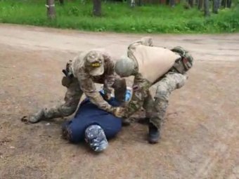 Задержание Лялюка. Фото пресс-службы регионального СУ СК.