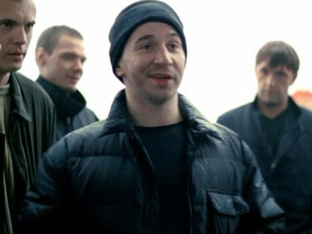 Все нормально без хулигана. Петр Буслов бумер. Бумер Петр Буслов 2003. Петр Буслов в фильме бумер. Петр Буслов бумер на заправке.